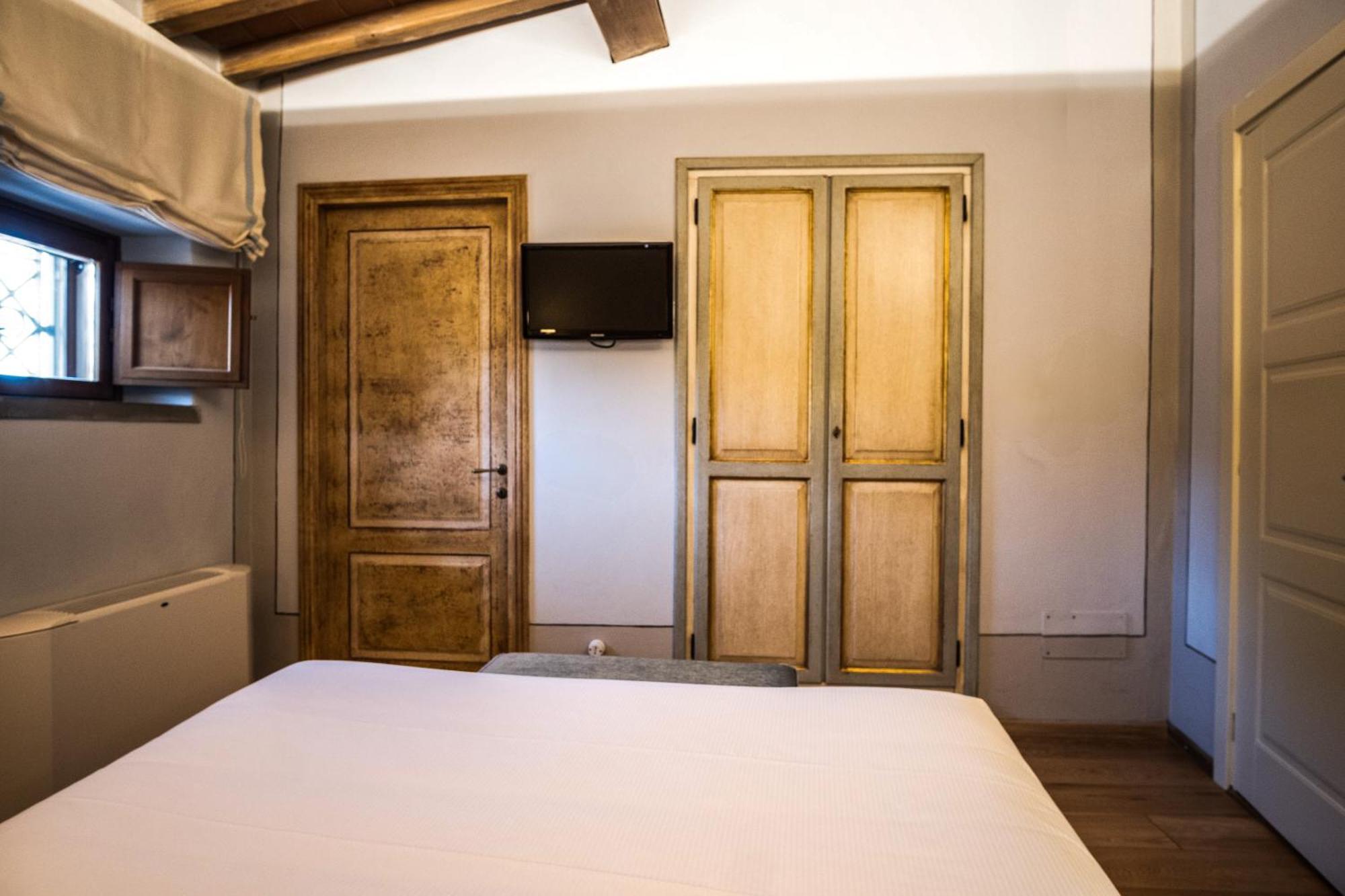לינה וארוחת בוקר אימפרונטה Residenza Il Colle מראה חיצוני תמונה